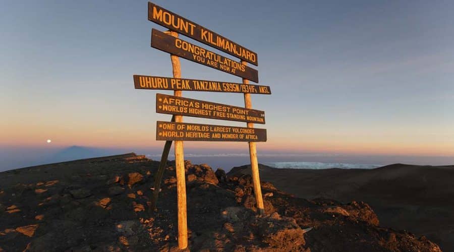 Uhuru kilimanjaro trekking